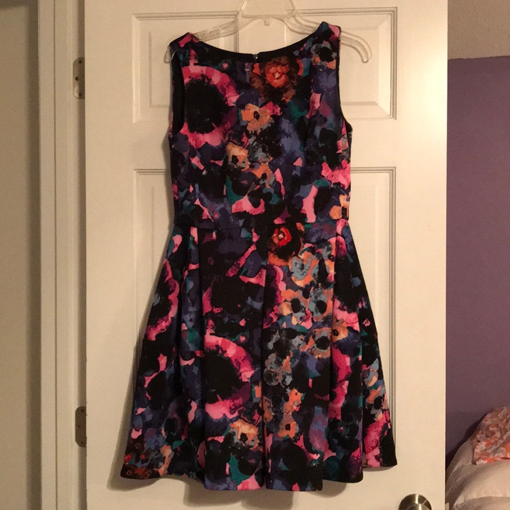 Taylor floral dress